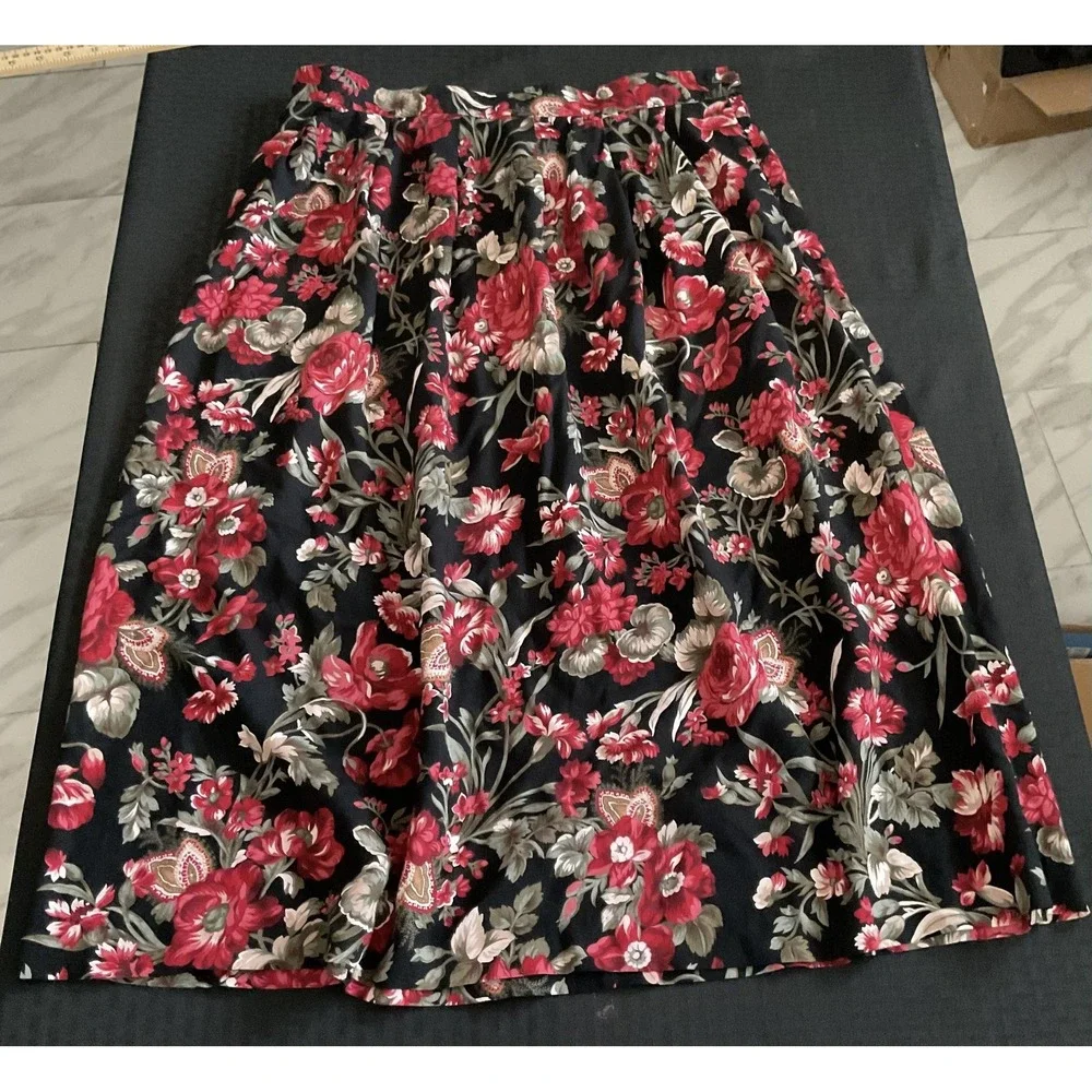 Vintage Koret Skirt Womens 18 Black Floral Rayon Pleated‎ Long Boho Pockets 90s